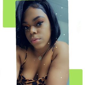 Meet your Posher, Dannae